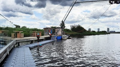 WakeUpCable - SunnyDock E